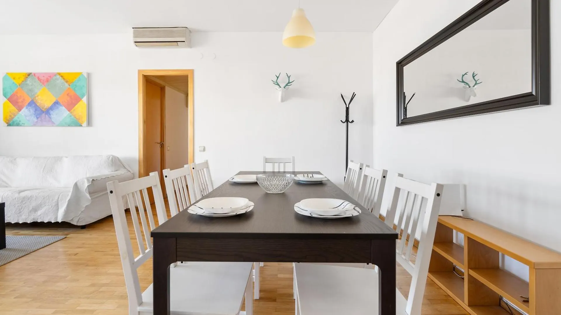 Stylish 4Br City View Apt Near Sagrada Familia Barcelona Spanyolország