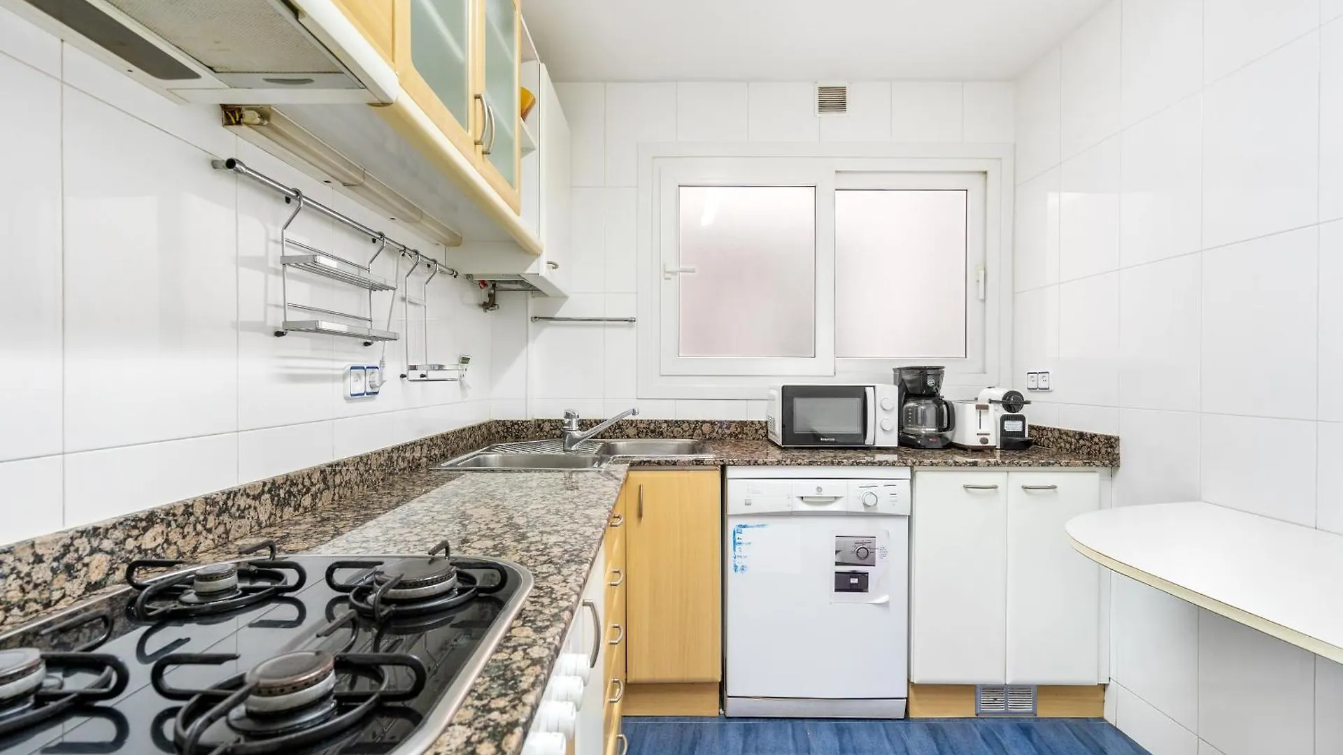 Stylish 4Br City View Apt Near Sagrada Familia 巴塞罗那